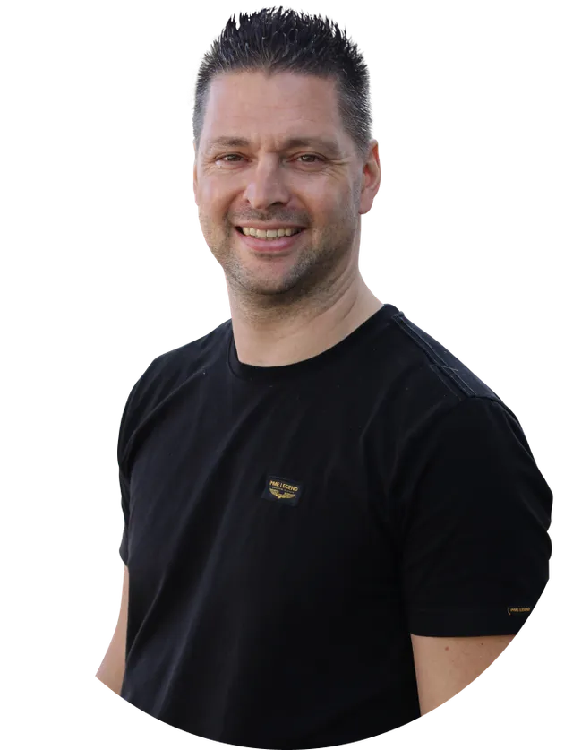 Portrait photo of colleague Jeffrey